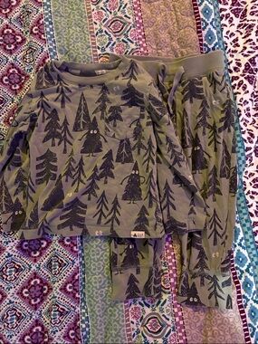GAP Olive Green Kids Woodland Print Pajama Set